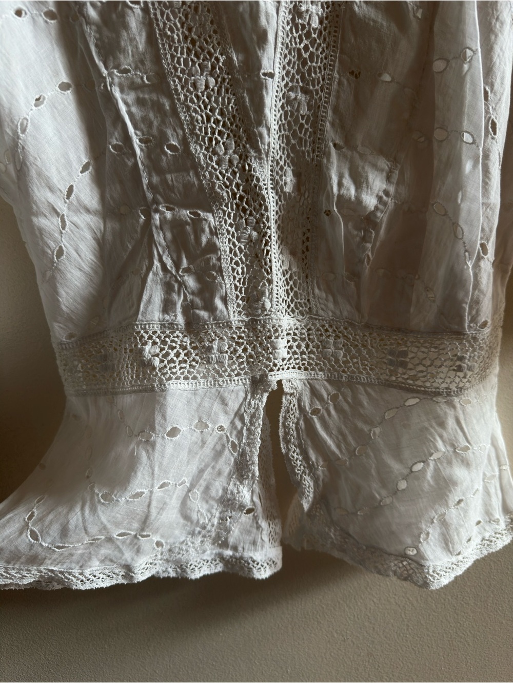 Antique Edwardian White Eyelet Blouse - Picture 3 of 3